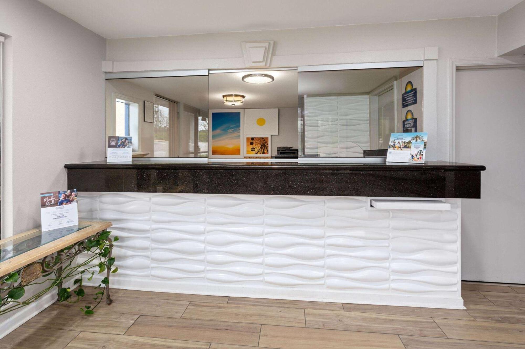 Days Inn By Wyndham Douglasville-Atlanta-Fairburn Road Exteriör bild